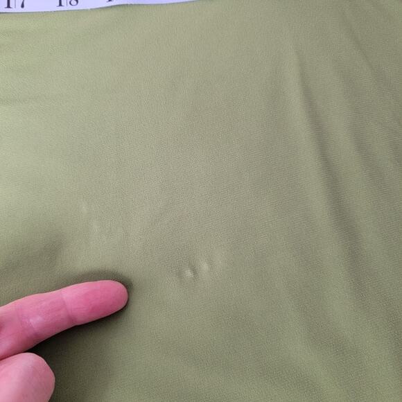 Susan Graver Green Embroidered Floral Top 1X Boho Cottagecore Feminine Chic - Picture 8 of 8